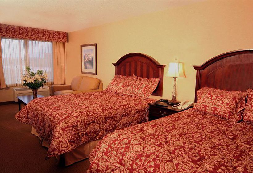 Grand Hotel In Salem 