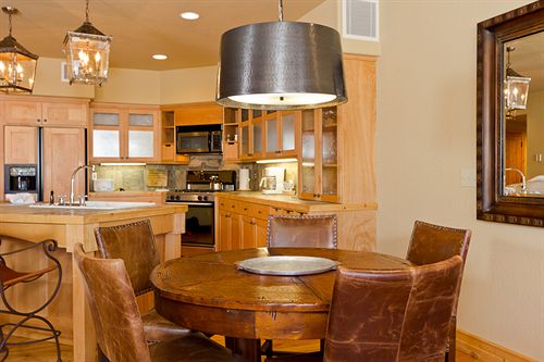Hotel Lodges at Deer Valley  | Park City | Utah | United States 16