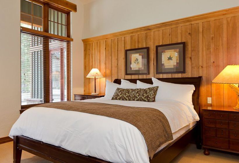 Hotel Lodges at Deer Valley  | Park City | Utah | United States 3