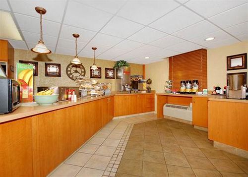 Hotel Quality Inn & Suites North Springfield  | Springfield | Missouri | United States 10