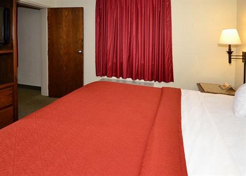 Hotel Quality Inn & Suites North Springfield  | Springfield | Missouri | United States 17