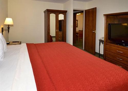 Hotel Quality Inn & Suites North Springfield  | Springfield | Missouri | United States 18