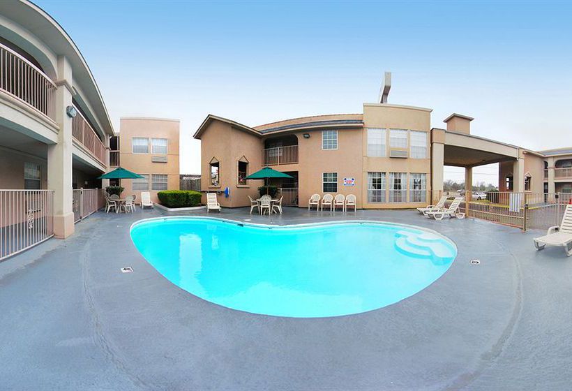 Hotel Quality Inn & Suites North Springfield  | Springfield | Missouri | United States 3