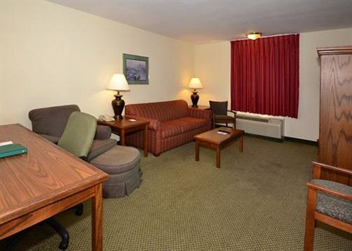 Hotel Quality Inn & Suites North Springfield  | Springfield | Missouri | United States 5