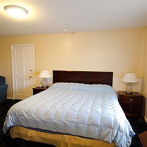 Hotel Alpine Inn  | Rockford | Illinois | United States 5