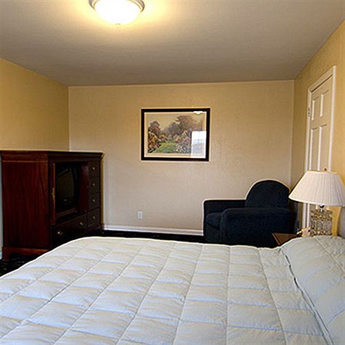 Hotel Alpine Inn  | Rockford | Illinois | United States 6