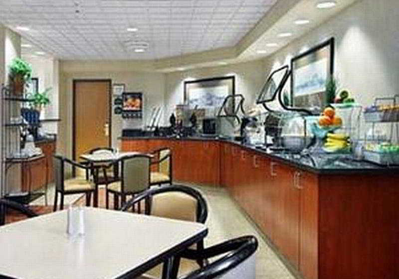Hotel Wingate By Wyndham Greensboro  | Greensboro | North Carolina | United States 4