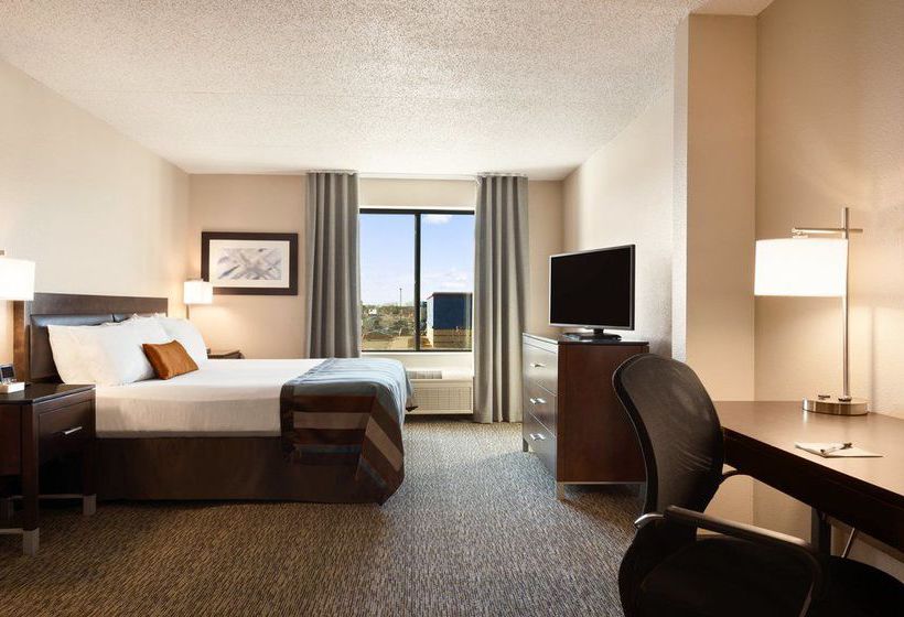 Hotel Wingate By Wyndham Fargo  | Fargo | North Dakota | United States 12