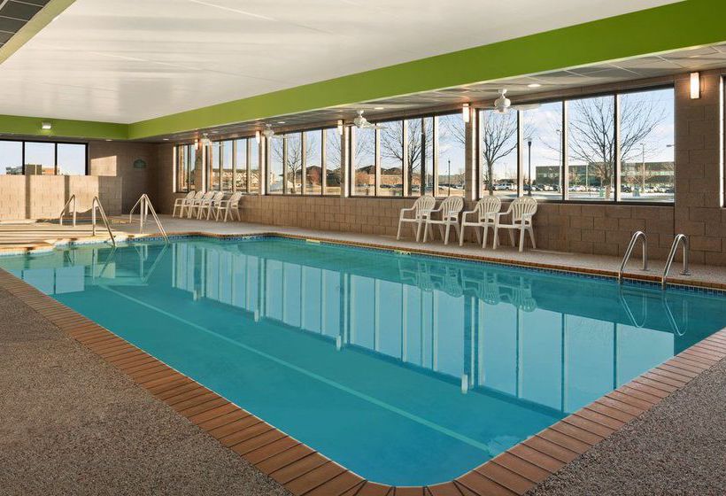 Hotel Wingate By Wyndham Fargo  | Fargo | North Dakota | United States 6