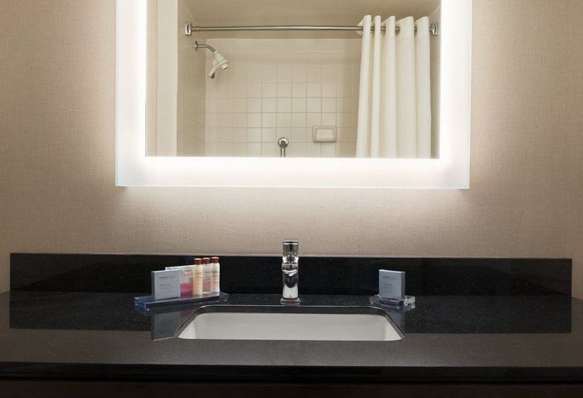 Hotel Wingate By Wyndham Fargo  | Fargo | North Dakota | United States 7