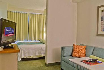 Hotel SpringHill Suites Charlotte Airport  | Charlotte | North Carolina | United States 14
