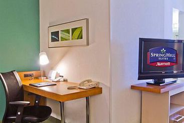 Hotel SpringHill Suites Charlotte Airport  | Charlotte | North Carolina | United States 8