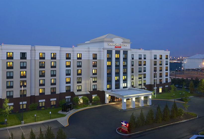 Hotel SpringHill Suites Newark International Airport 
