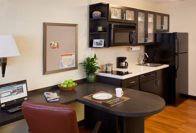 Hotel Candlewood Suites Detroit-Ann Arbor  | Ann Arbor | Michigan | United States 19