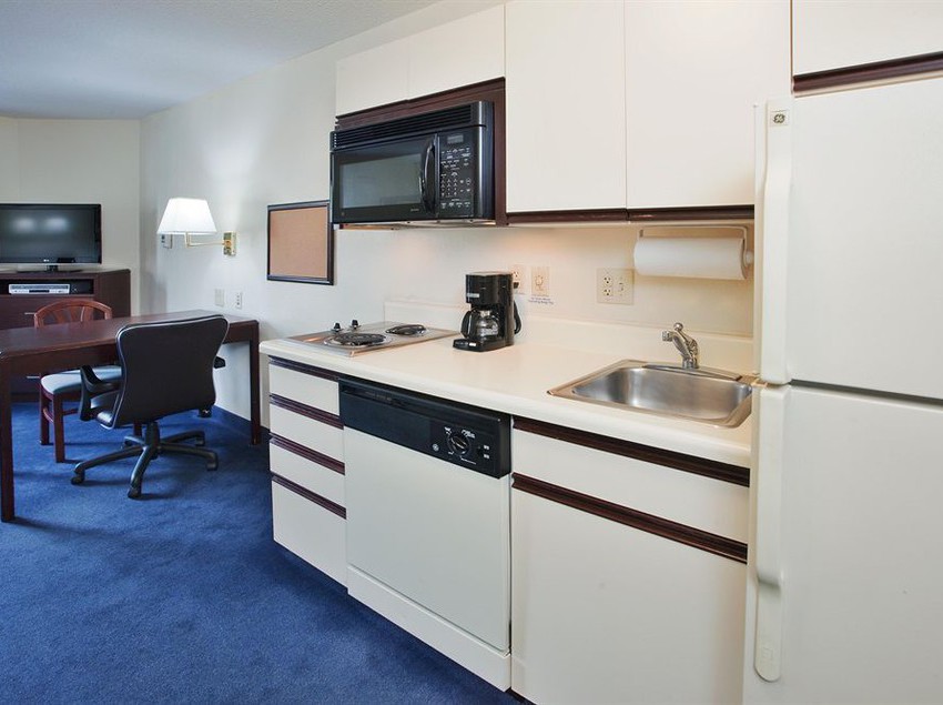 Hotel Candlewood Suites Raleigh crabtree  | Raleigh | North Carolina | United States 13