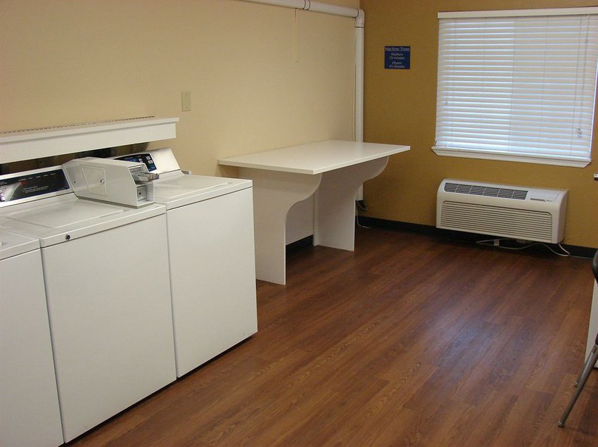 Hotel Candlewood Suites Raleigh crabtree  | Raleigh | North Carolina | United States 18