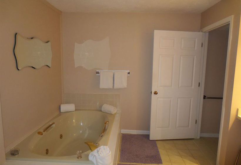 Hotel Pointes North Inn Charlevoix  | Charlevoix | Michigan | United States 20