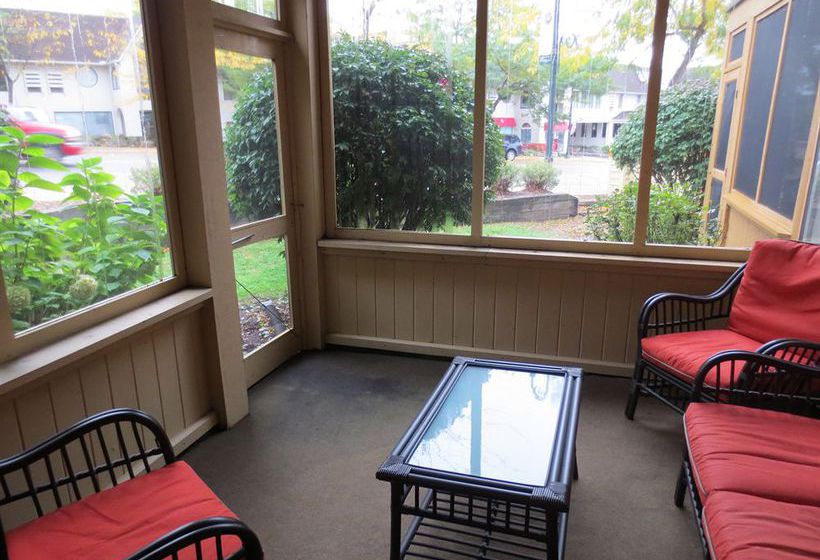 Hotel Pointes North Inn Charlevoix  | Charlevoix | Michigan | United States 8