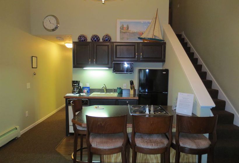 Hotel Pointes North Inn Charlevoix  | Charlevoix | Michigan | United States 9