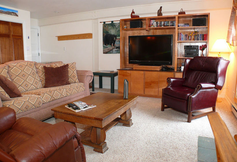 Hotel Yampa View Condominiums  | Steamboat Springs | Colorado | United States 10