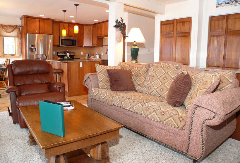 Hotel Yampa View Condominiums  | Steamboat Springs | Colorado | United States 11