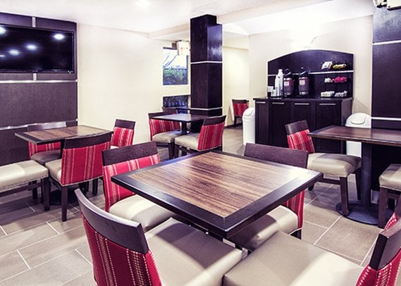 Hotel Comfort Inn & Suites Market Center  | Dallas | Texas | Estados Unidos 3