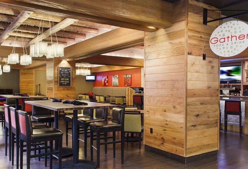 DoubleTree by Hilton Hotel Portland  | Portland | Oregon | United States 1