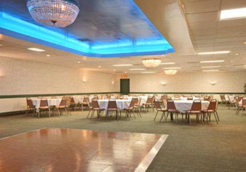 Hotel Ramada Rivers Edge Conference Center Roanoke