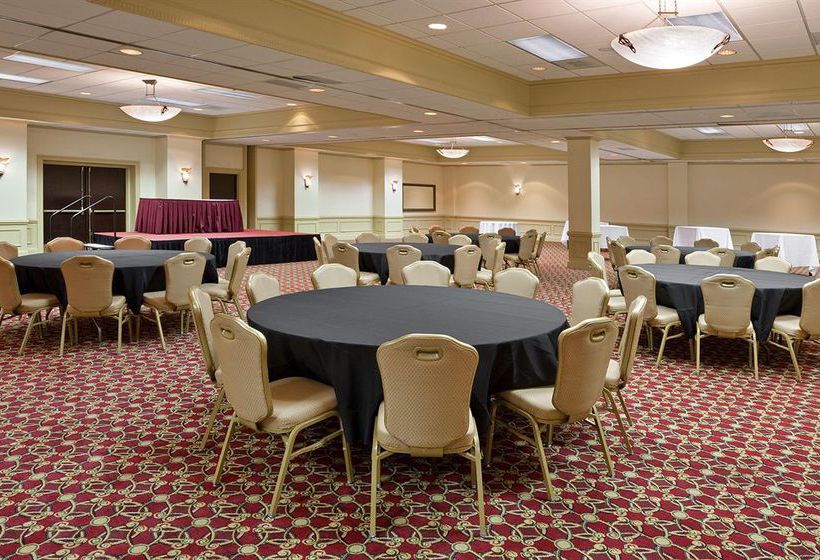 Crowne Plaza Hotel Cleveland Airport Ohio