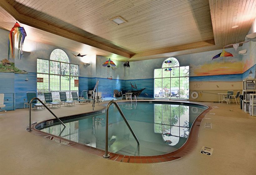 Hotel Comfort Suites Marquette  | Marquette | Michigan | United States 19