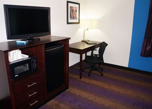 Hotel Quality Inn West End  | Richmond | Virginia | United States 8