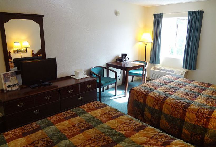 Hotel Voyager Inn St. Ignace   | St. Ignace | Michigan | United States 17