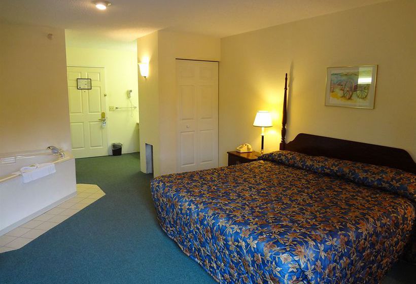 Hotel Voyager Inn St. Ignace   | St. Ignace | Michigan | United States 2