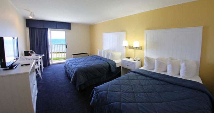 Hotel The Breakers Resort  | St. Ignace | Michigan | United States 2