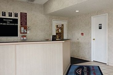 Hotel Howard Johnson Flagstaff I-40 Exit 198 E. Lucky Lane  | Flagstaff | Arizona | United States 7