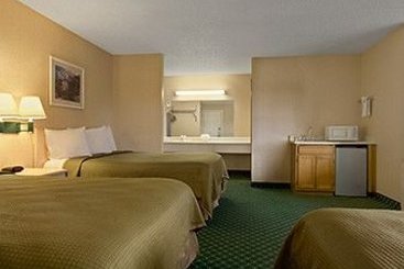Hotel Howard Johnson Flagstaff I-40 Exit 198 E. Lucky Lane  | Flagstaff | Arizona | United States 9