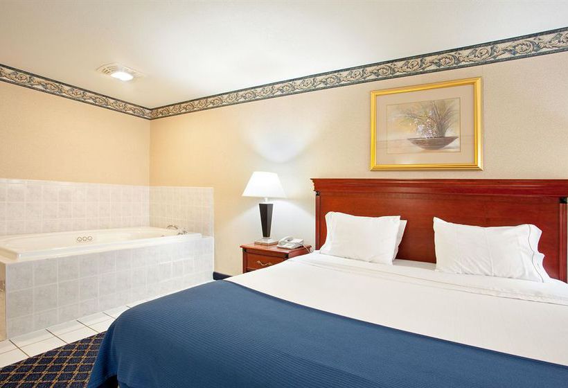 Hotel Holiday Inn Express Danville  | Danville | Kentucky | United States 17