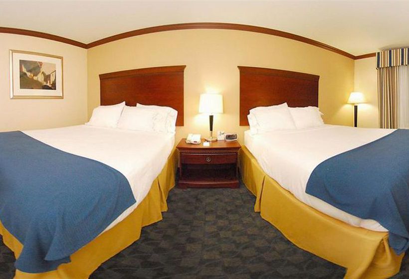 Hotel Comfort Suites At Plaza Mall  | Mcallen | Texas | United States 3