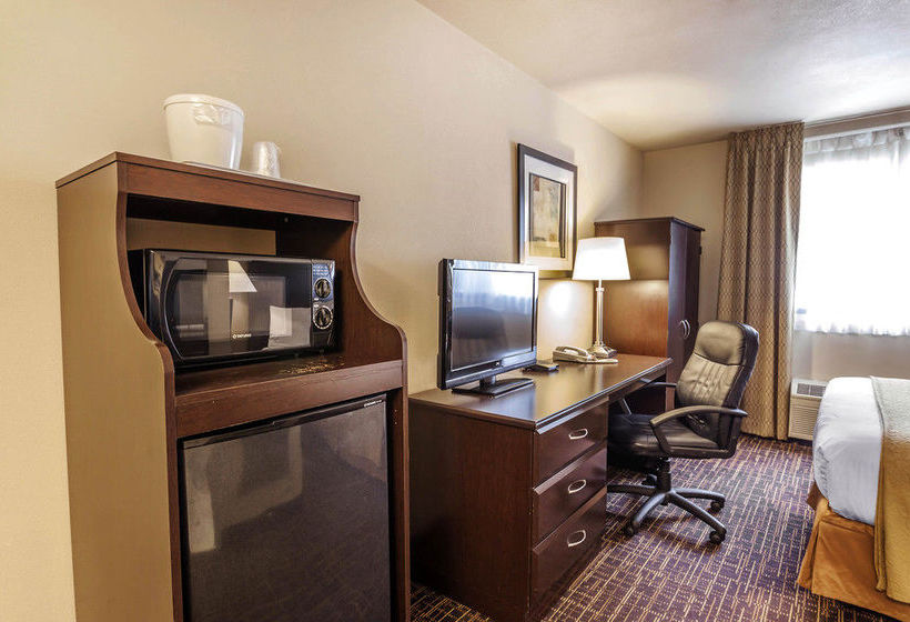 Hotel Quality Inn Near Seattle Premium Outlets  | Arlington | Virginia | United States 18