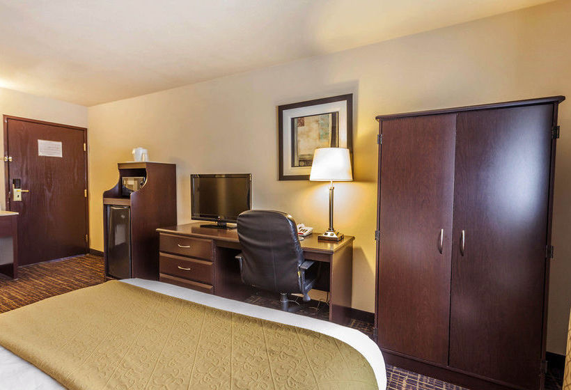 Hotel Quality Inn Near Seattle Premium Outlets  | Arlington | Virginia | United States 19