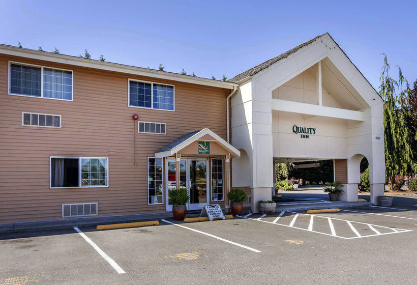 Hotel Quality Inn Near Seattle Premium Outlets  | Arlington | Virginia | United States 8