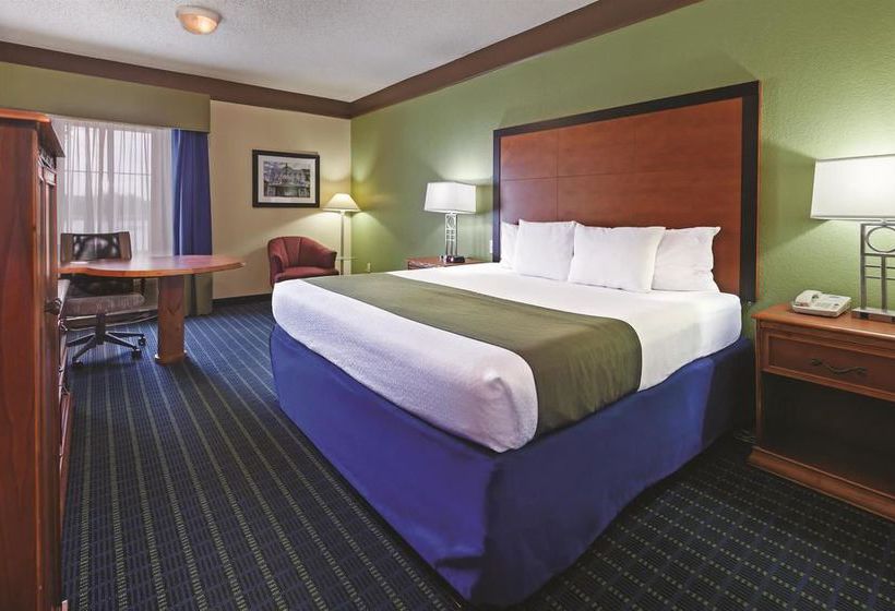 Hotel La Quinta Inn & Suites Shawnee  | Shawnee | Oklahoma | United States 17
