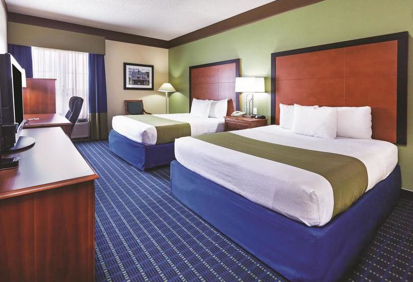 Hotel La Quinta Inn & Suites Shawnee  | Shawnee | Oklahoma | United States 19