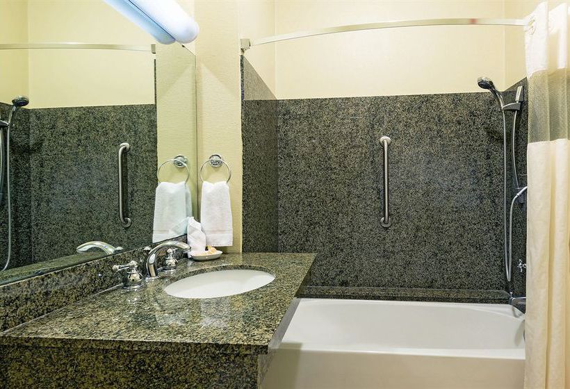 Hotel La Quinta Inn & Suites Covington  | Covington | Louisiana | United States 8