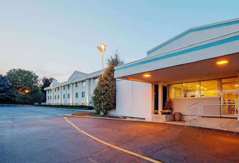 Hotel La Quinta Inn Paramus  | Paramus | New Jersey | United States 17