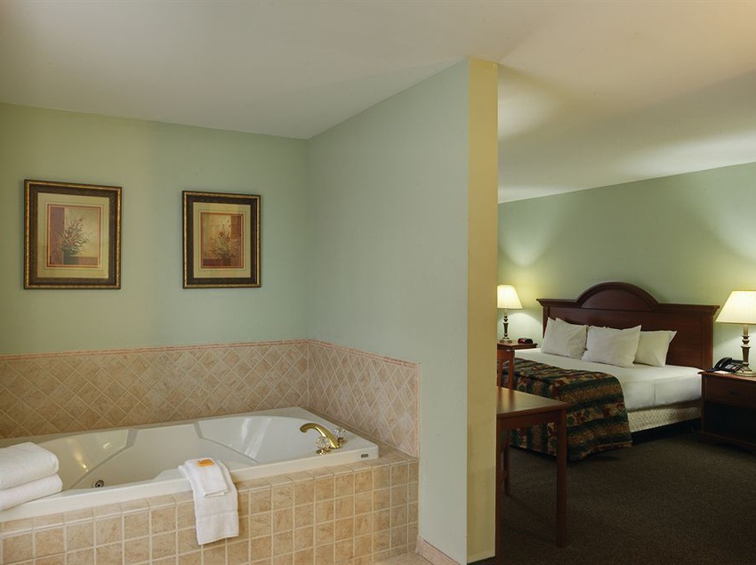 Hotel La Quinta Inn Radford  | Radford | Virginia | United States 11