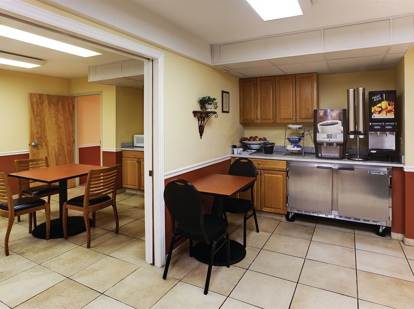 Hotel La Quinta Inn Radford  | Radford | Virginia | United States 13