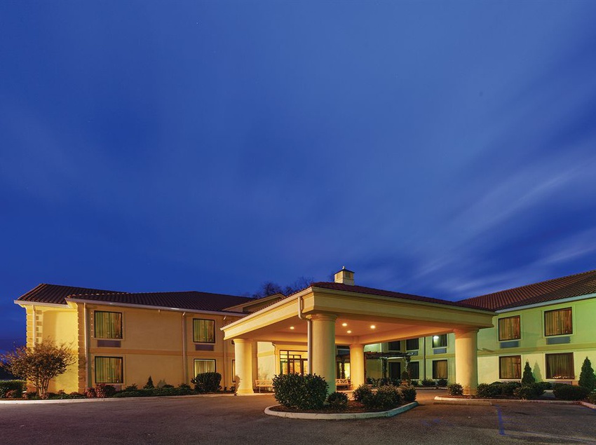 Hotel La Quinta Inn Radford  | Radford | Virginia | United States 15
