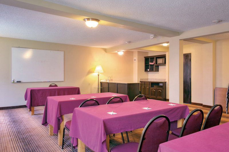Hotel La Quinta Inn Dallas LBJ Central  | Dallas | Texas | United States 13