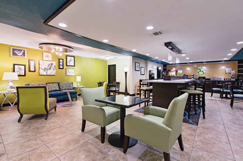 Hotel La Quinta Inn Dallas LBJ Central  | Dallas | Texas | United States 9